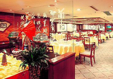 《堡垒之夜》联动《生化危机》克里斯与吉尔参战